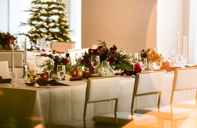 Holiday table setting